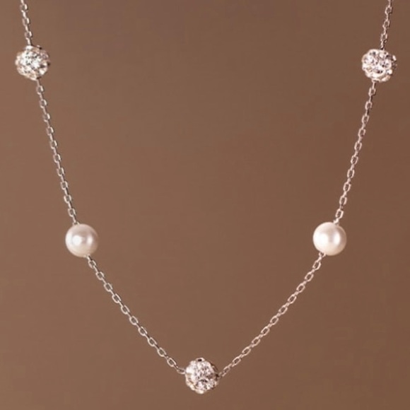 925 Sterling Silver Fresh Water Pearls Necklace - Picture 3 of 8